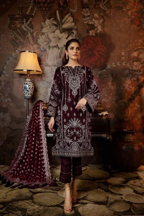 designer replica clothing lahore